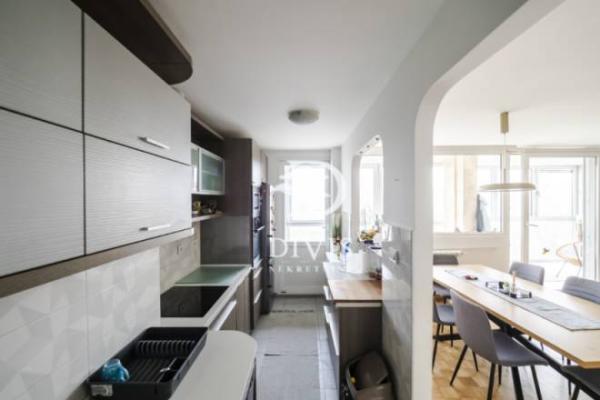 Slika 7 - Bulevar Arsenija Čarnojevića, Četvoroiposoban stan na prodaju, 121m2, 429.550€